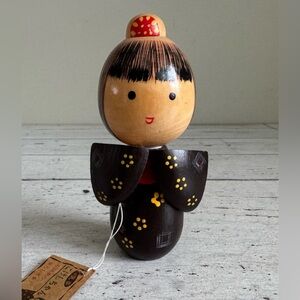 Japanese Wooden Kokeshi Doll NWT